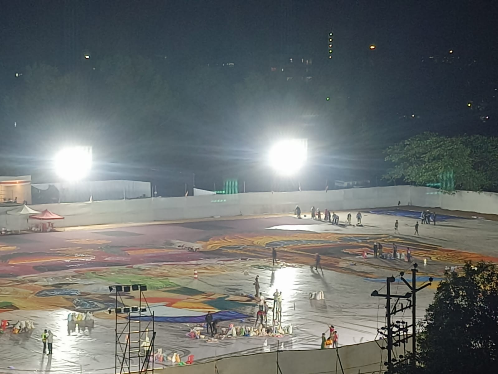 जगातील सर्वात मोठी विश्वविक्रमी रांगोळी | रोहा महारांगोळी | Best Marathi 2024 3 रोहा महारांगोळी