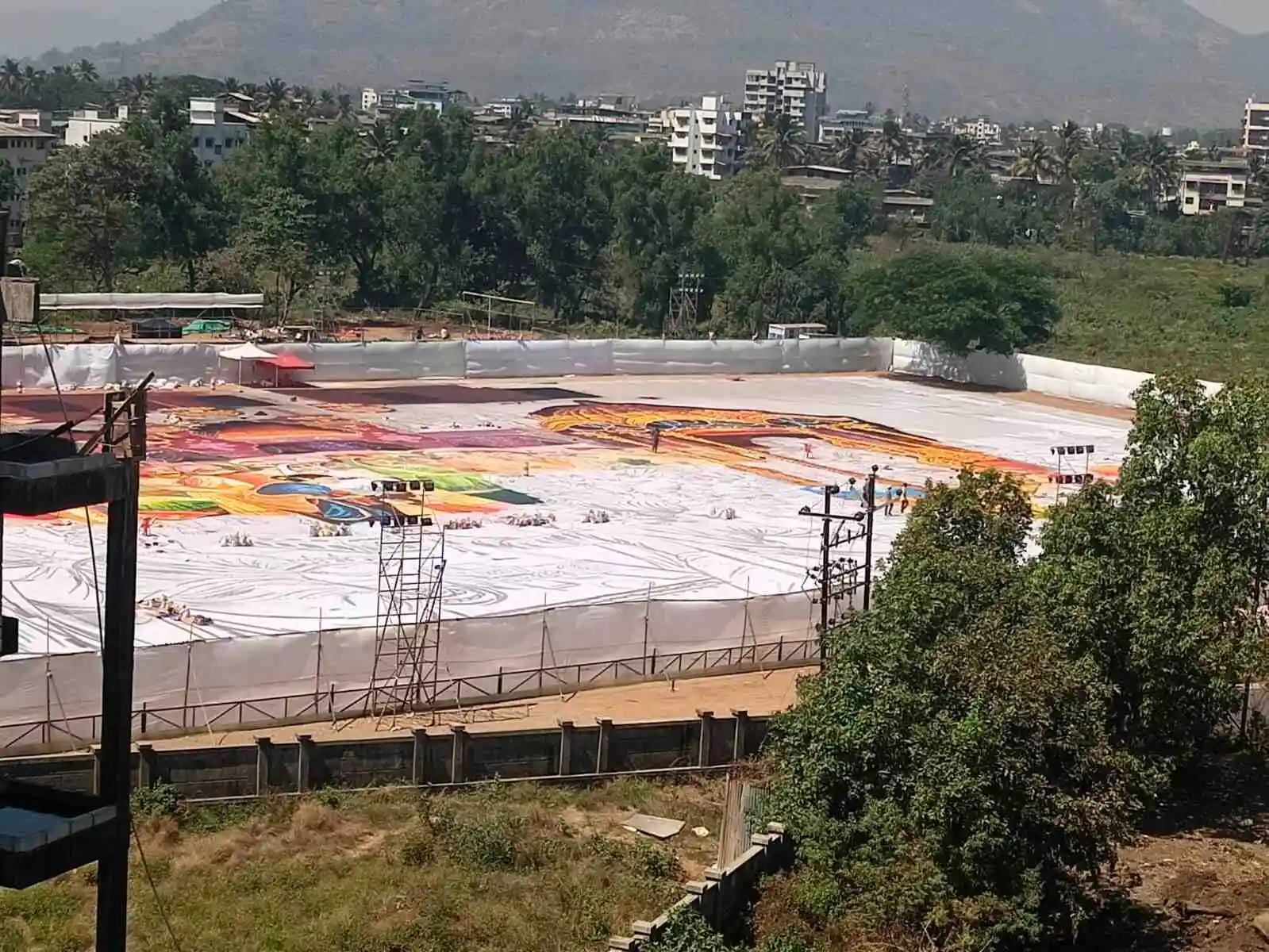 जगातील सर्वात मोठी विश्वविक्रमी रांगोळी | रोहा महारांगोळी | Best Marathi 2024 2 रोहा महारांगोळी