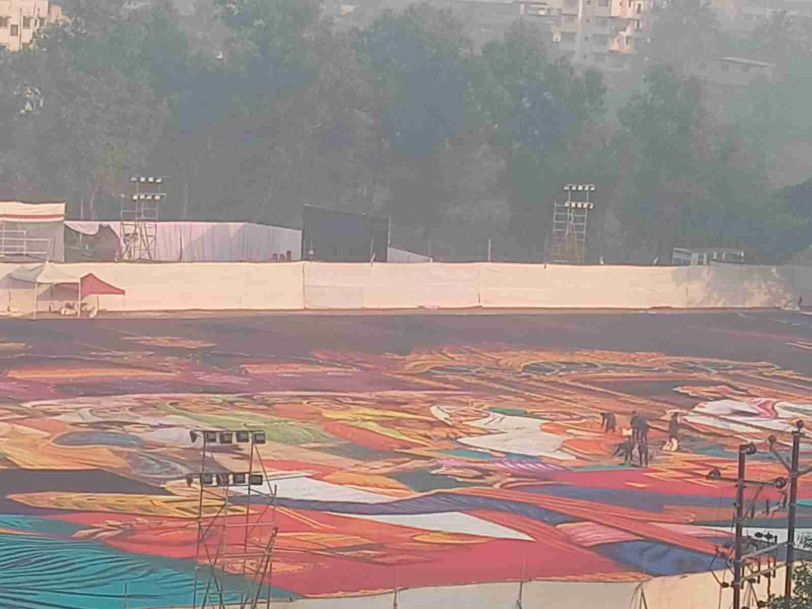 जगातील सर्वात मोठी विश्वविक्रमी रांगोळी | रोहा महारांगोळी | Best Marathi 2024 5 रोहा महारांगोळी